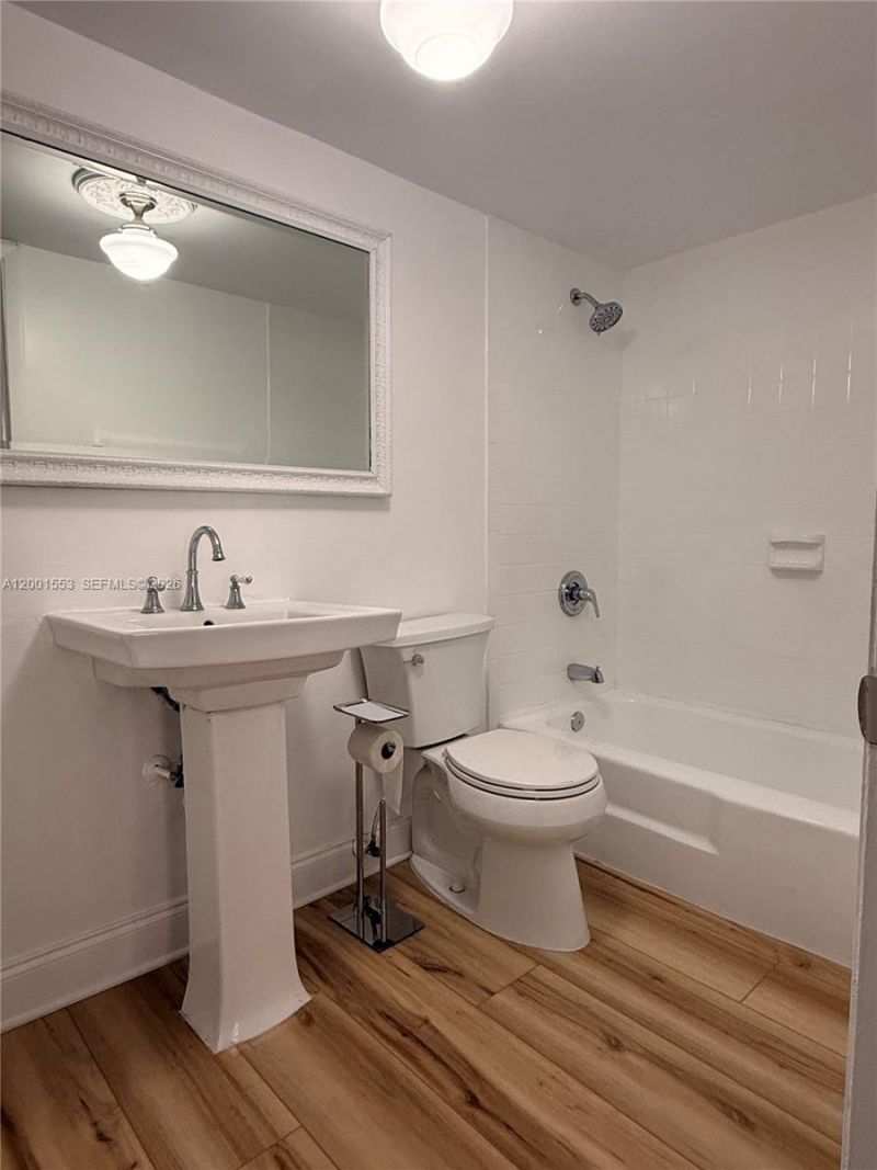 10834 N Kendall Dr, Unit X13, Miami, FL 33176 Photo