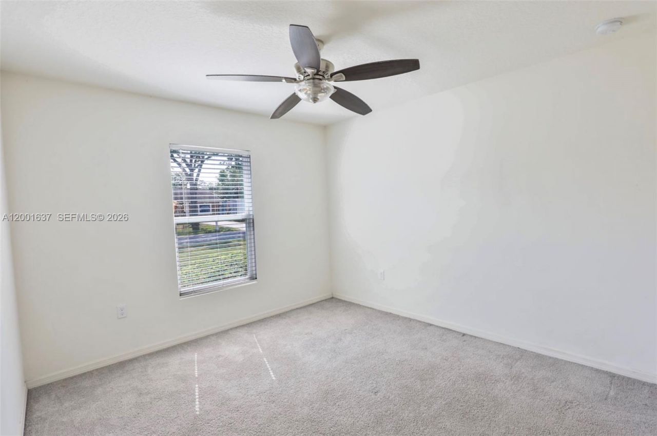 2352 SE Surrey Pl, Port Saint Lucie, FL 34952 Photo