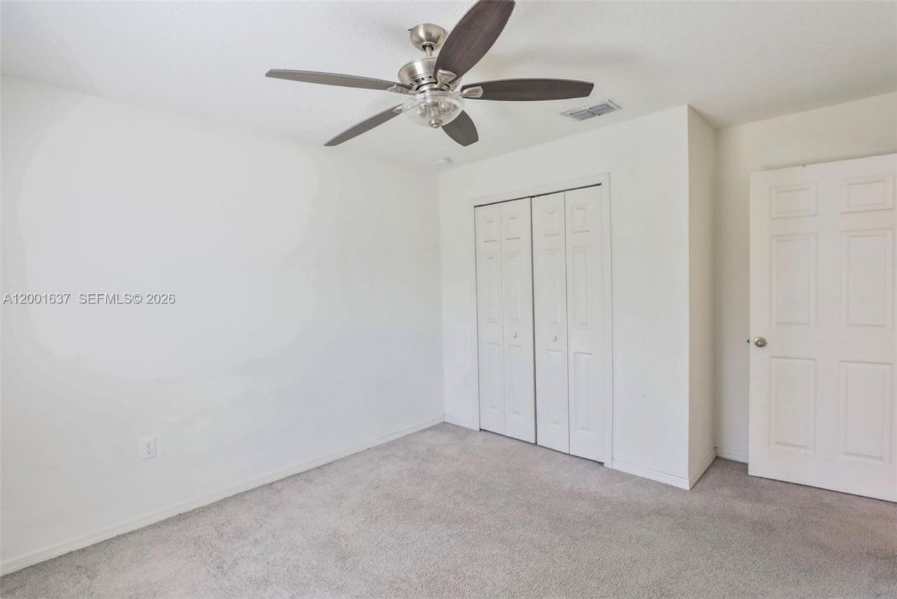 2352 SE Surrey Pl, Port Saint Lucie, FL 34952 Photo