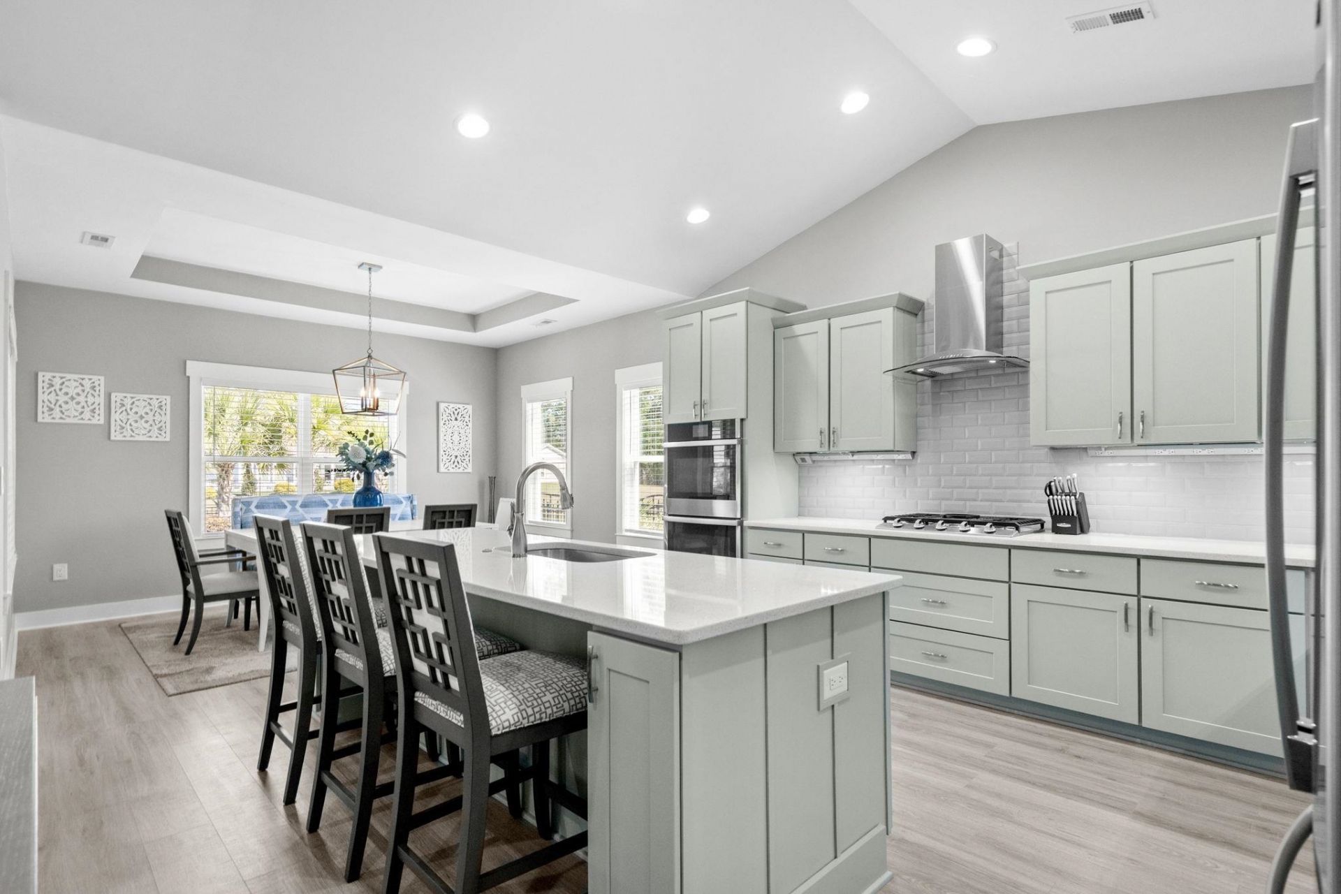 733 Jade Dr. Photo 12