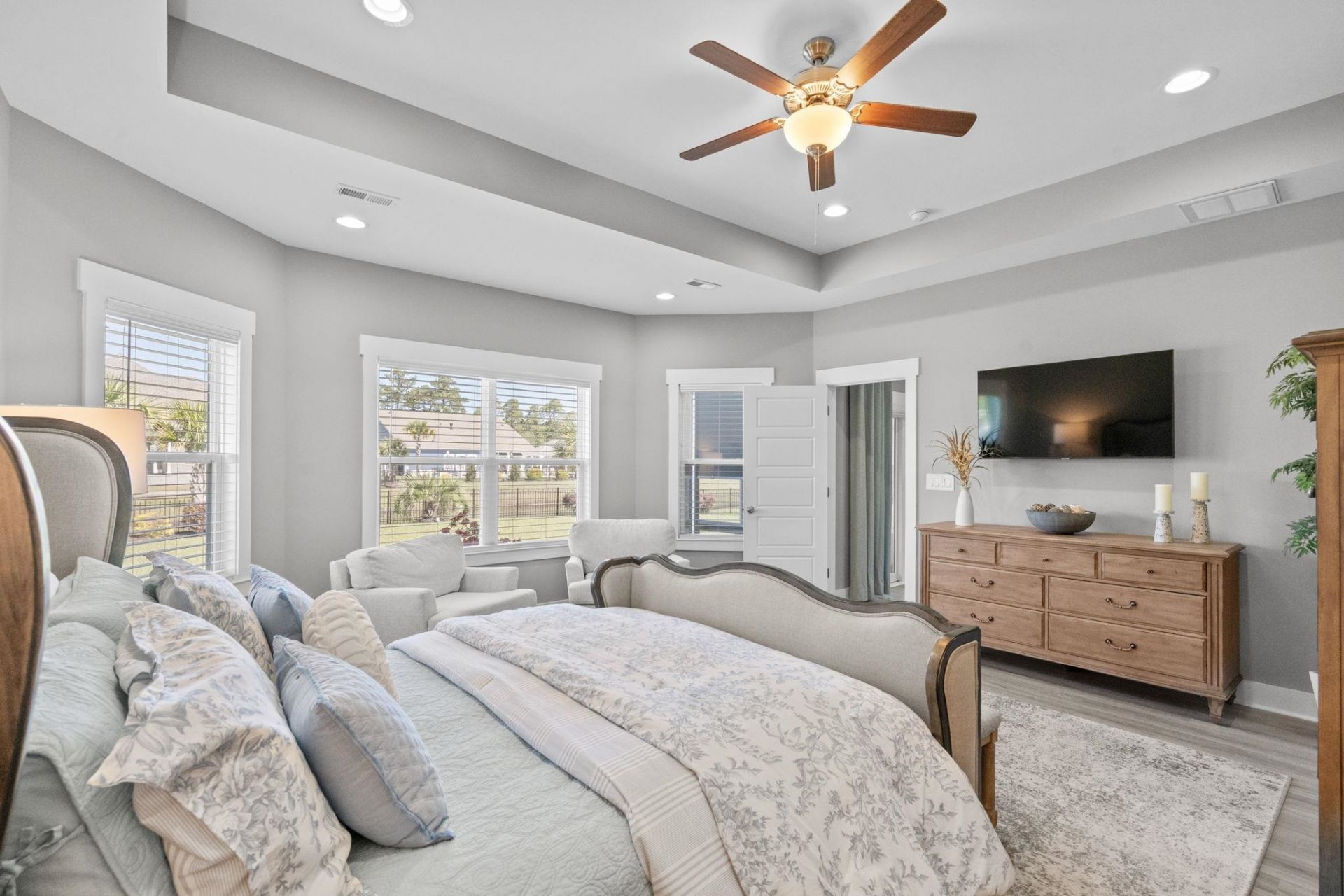 733 Jade Dr. Photo 28