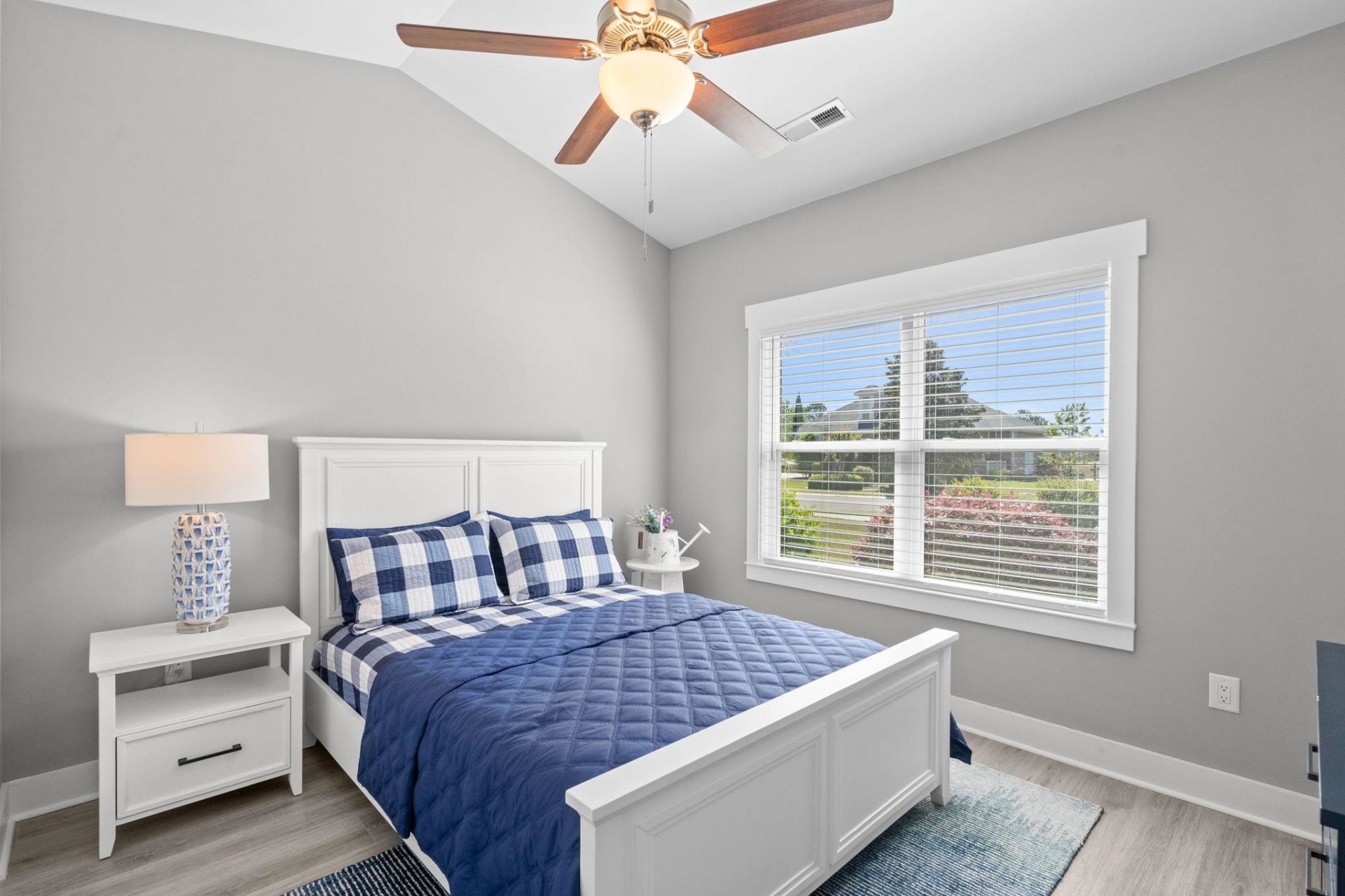 733 Jade Dr. Photo 38