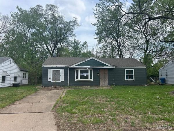 1700 Nemnich Avenue , St Louis, MO 63136