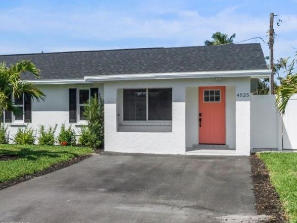 4525 Fluvia AVE, NAPLES, FL 34103