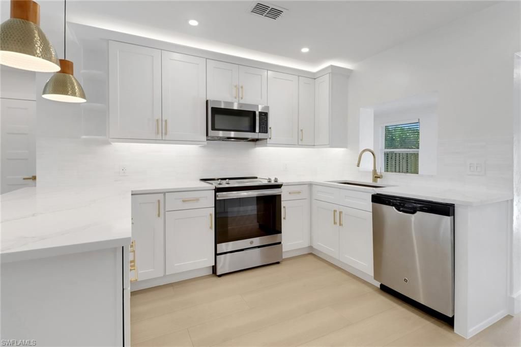 4525 Fluvia Ave, Naples, FL 34103 Photo