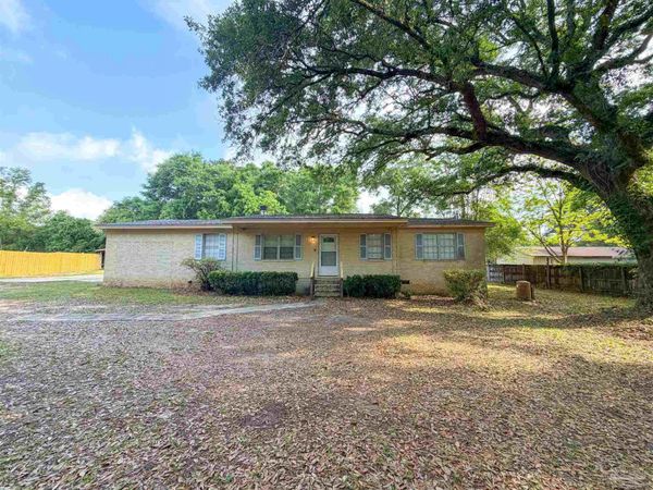 9682 Guidy Ln, Pensacola, FL 32514