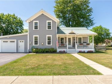 10584 Elm Street , Collins, NY 14111