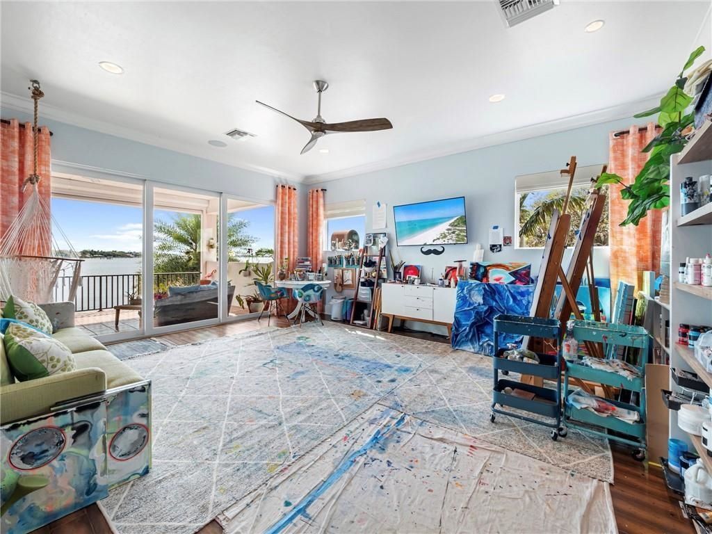 911 Aqua Ln, Fort Myers, FL 33919 Photo