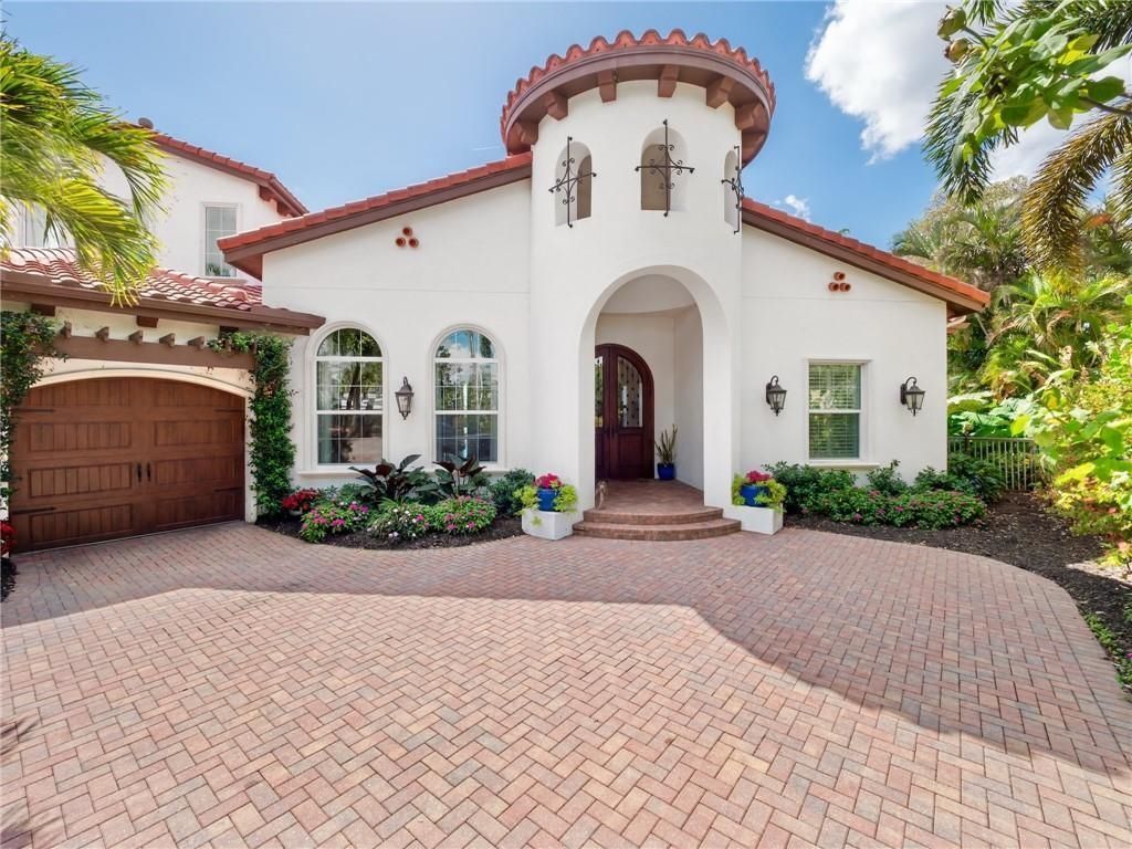 911 Aqua Ln, Fort Myers, FL 33919 Photo