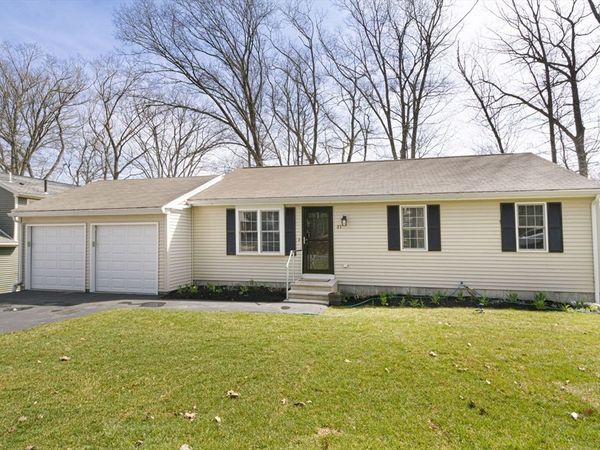 83 Upland Rd, Marlborough, MA 01752