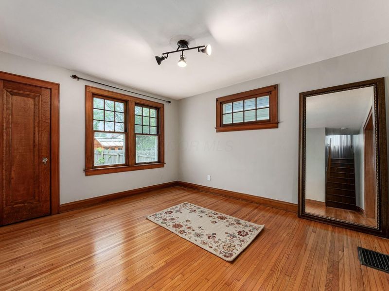 510 Midgard Road, Columbus, OH 43202 Photo 10