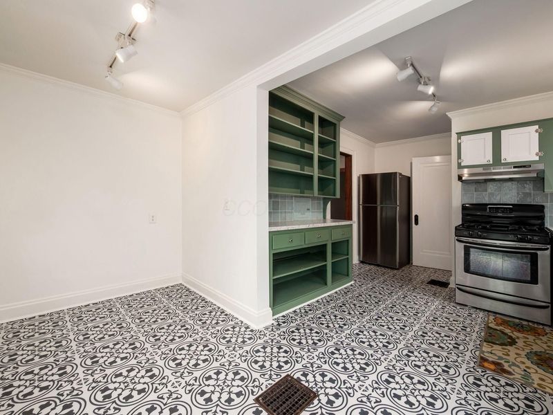 510 Midgard Road, Columbus, OH 43202 Photo 16