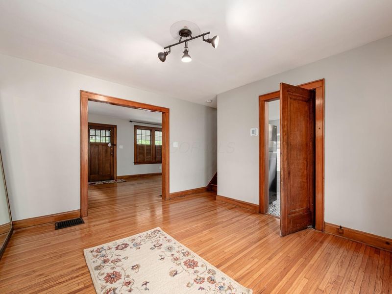 510 Midgard Road, Columbus, OH 43202 Photo 9