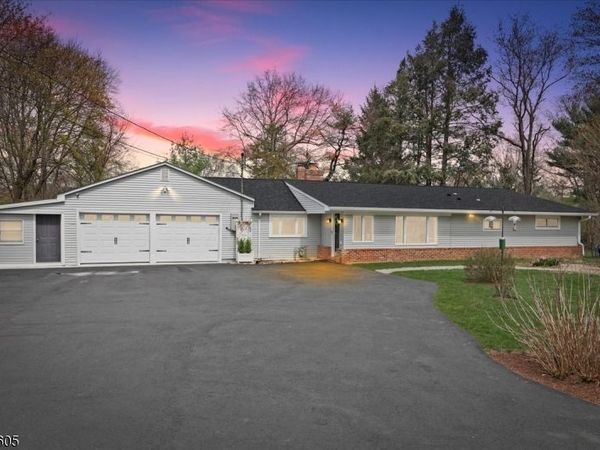 1590 Valley Rd, Long Hill, NJ 07946