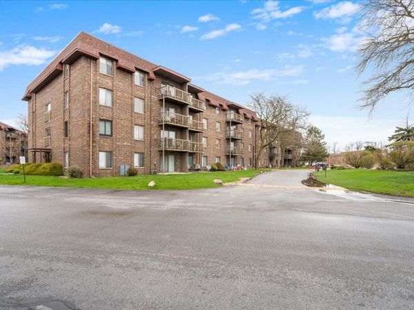 820 Elder Road , Unit C411, Homewood, IL 60430