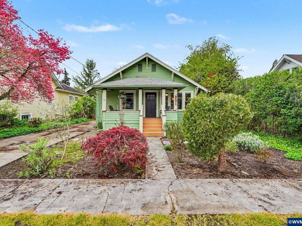 301 Orchard St, Silverton, OR 97381