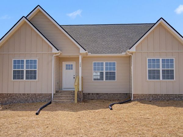 308 Irene Court, Lafayette, TN 37083