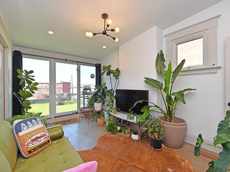 1921 Vine Street, Cincinnati, OH 45202 Photo 20