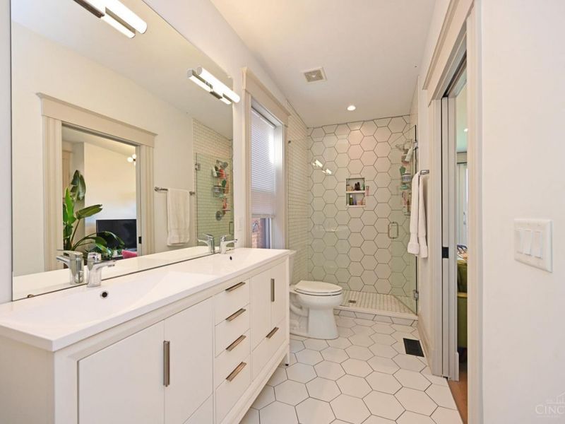 1921 Vine Street, Cincinnati, OH 45202 Photo 26