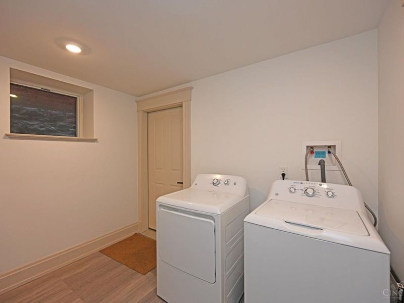 1921 Vine Street, Cincinnati, OH 45202 Photo 33