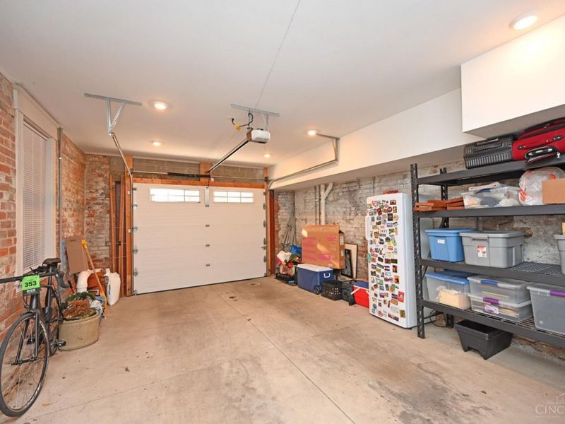 1921 Vine Street, Cincinnati, OH 45202 Photo 34