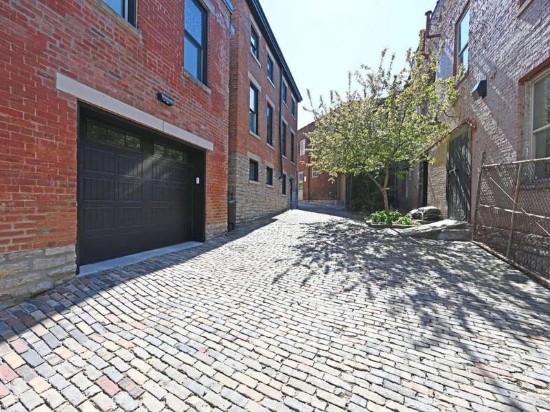 1921 Vine Street, Cincinnati, OH 45202 Photo 42