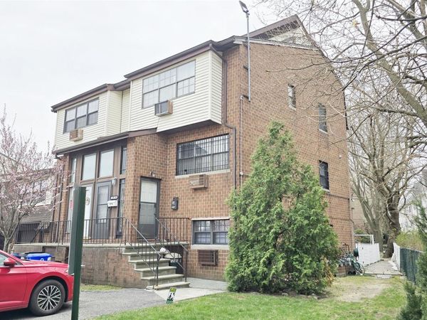 120-16 Cove Court , Unit 87A, College Point, NY 11356