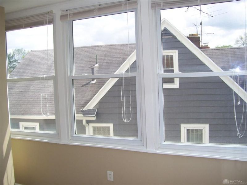 925 Croyden Drive, Dayton, OH 45420 Photo 10