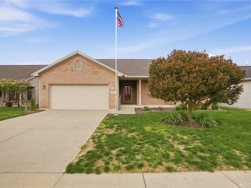 522 Northpoint Court, Troy, OH 45373 Photo 3