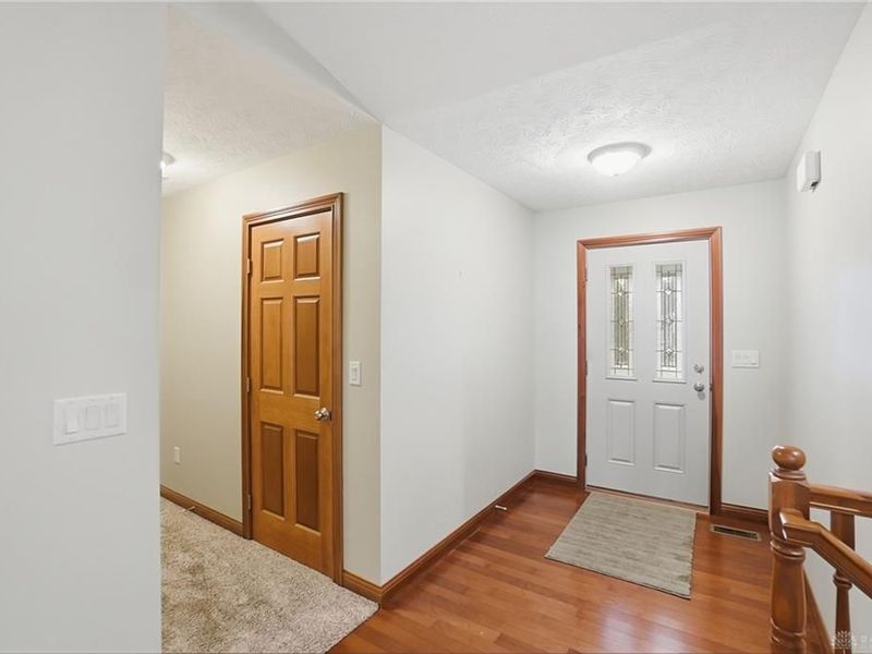 522 Northpoint Court, Troy, OH 45373 Photo 6