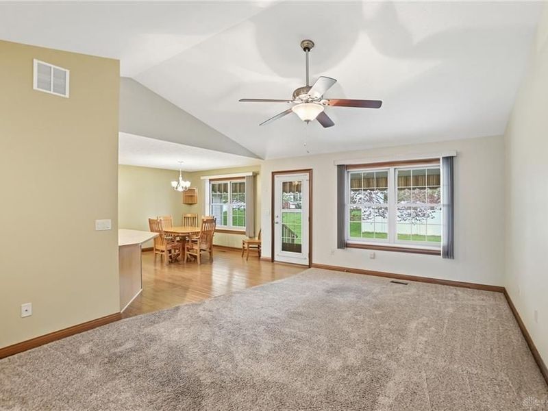 522 Northpoint Court, Troy, OH 45373 Photo 7