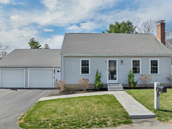 8 Norton Road, Hampton, NH 03842