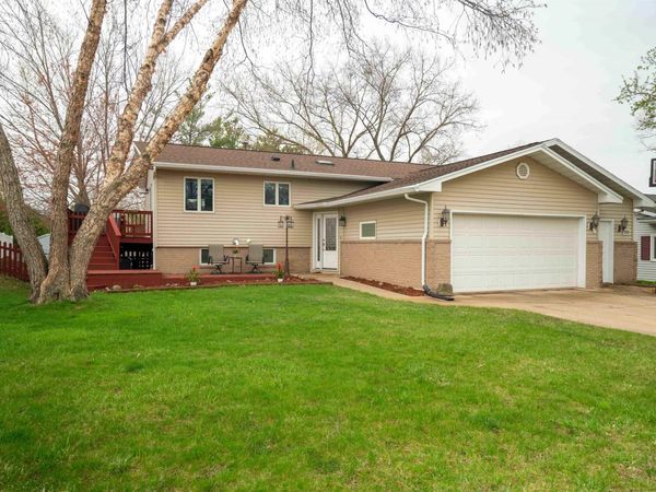 515 Bonita Boulevard, Cedar Falls, IA 50613