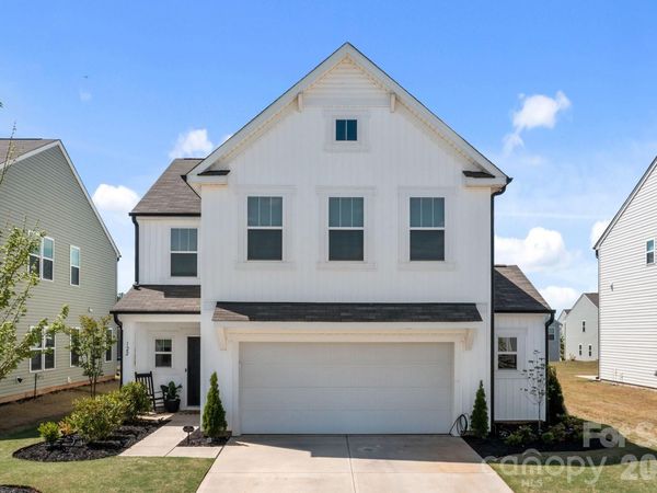 122 Slalom Street , Statesville, NC 28677