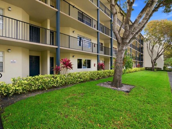 700 SW 128th Avenue, Unit 310c, Pembroke Pines, FL 33027