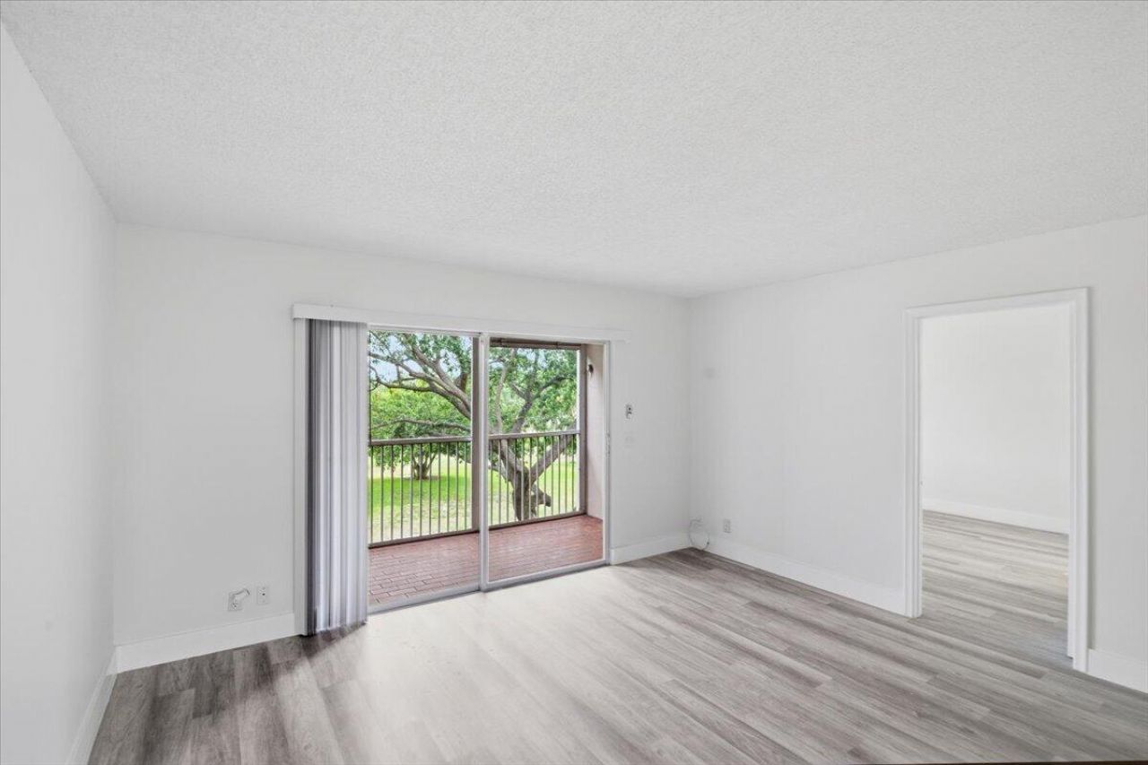 700 SW 128th Avenue, Unit 310c, Pembroke Pines, FL 33027 Photo