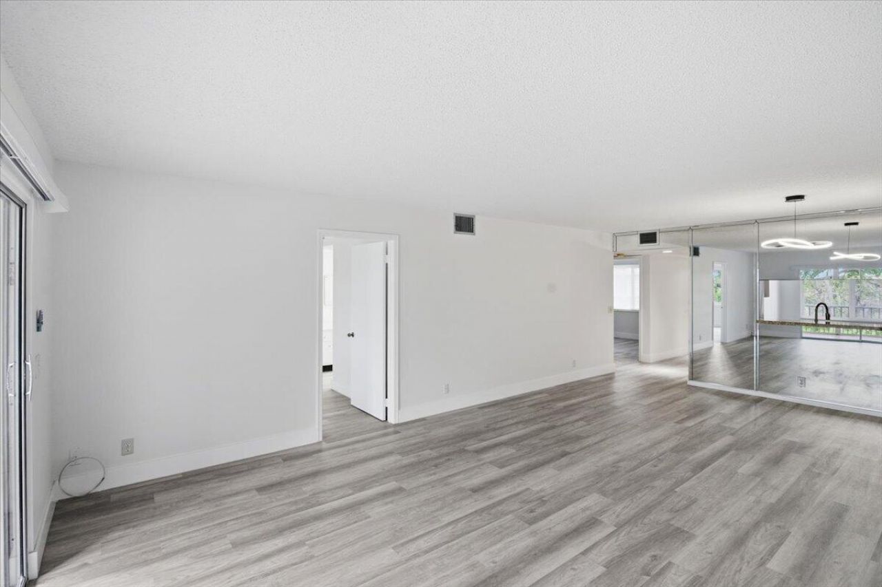 700 SW 128th Avenue, Unit 310c, Pembroke Pines, FL 33027 Photo