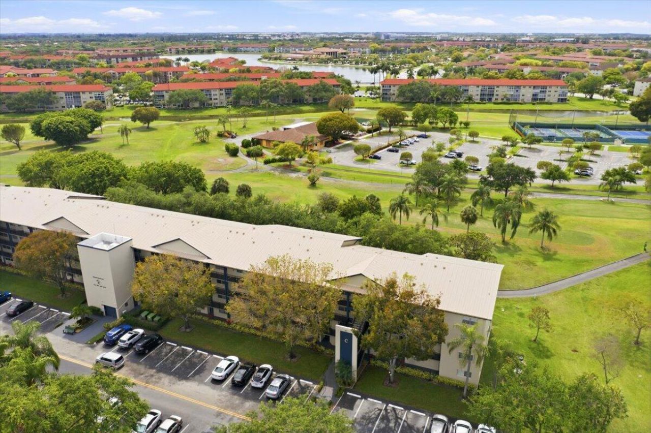 700 SW 128th Avenue, Unit 310c, Pembroke Pines, FL 33027 Photo