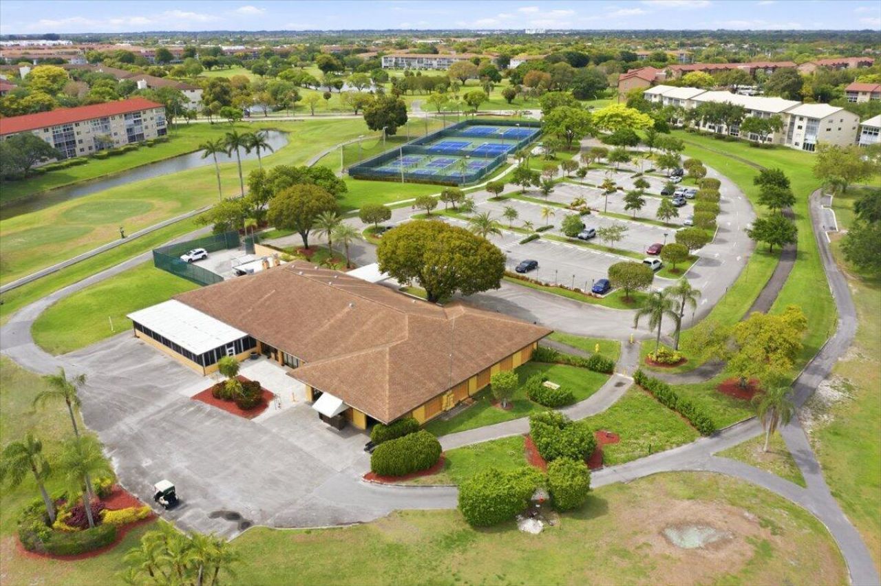 700 SW 128th Avenue, Unit 310c, Pembroke Pines, FL 33027 Photo