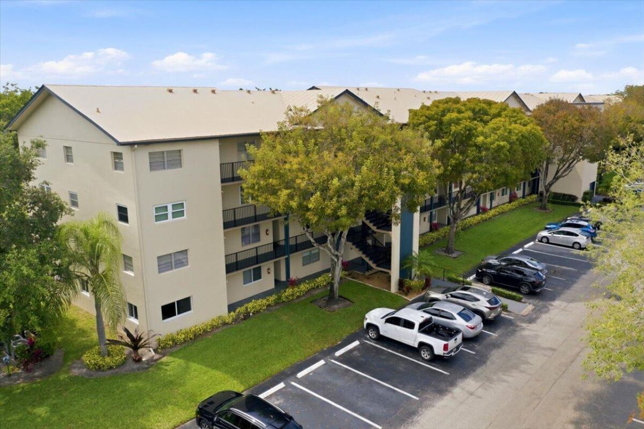 700 SW 128th Avenue, Unit 310c, Pembroke Pines, FL 33027 Photo