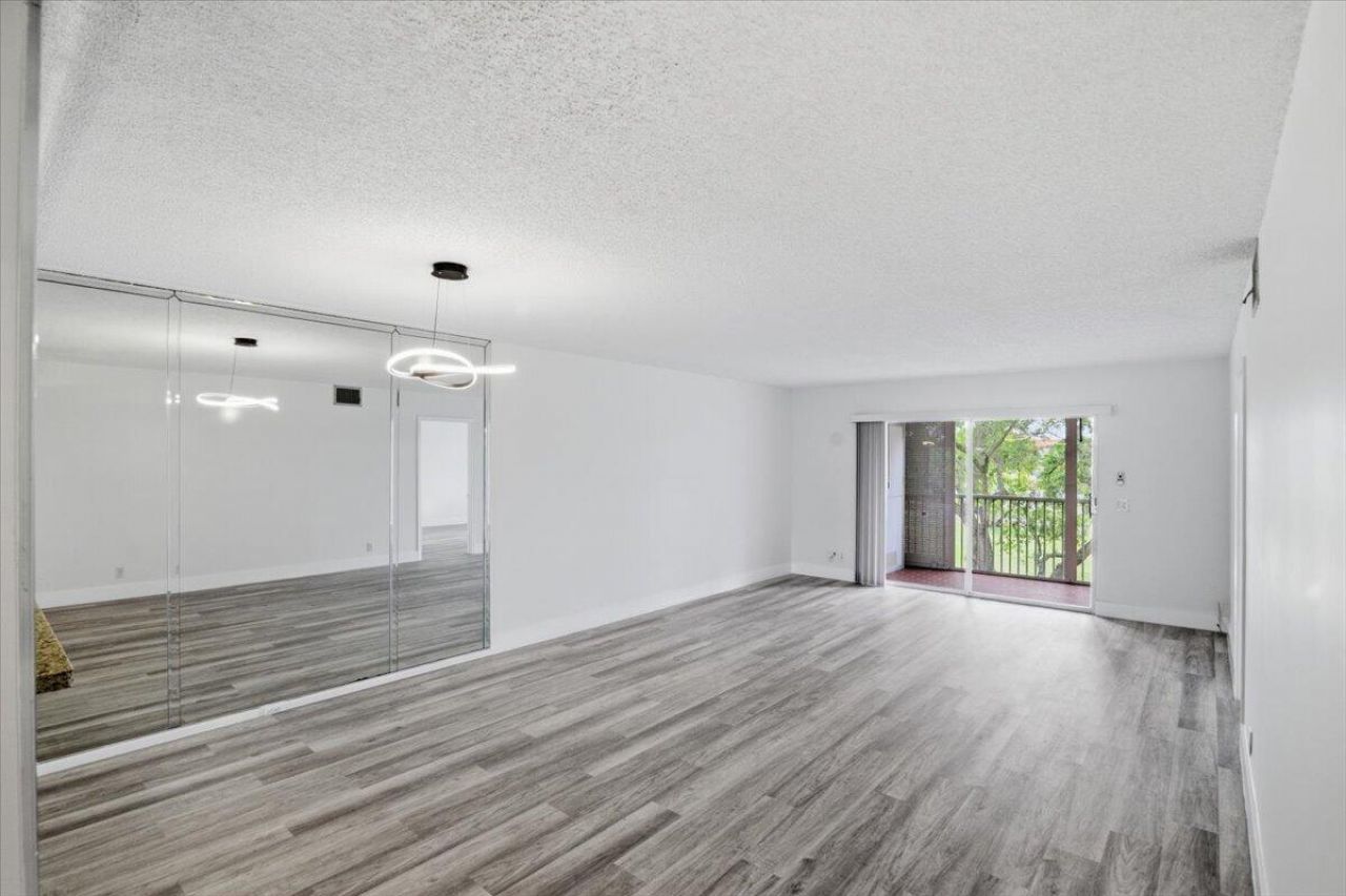700 SW 128th Avenue, Unit 310c, Pembroke Pines, FL 33027 Photo