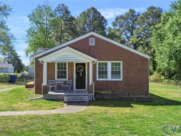 25521 Simmons Avenue, Petersburg, VA 23803