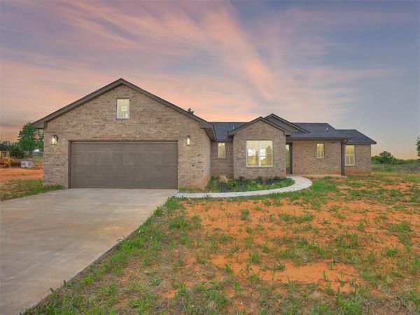 10191 S Meadows Lane, Guthrie, OK 73044