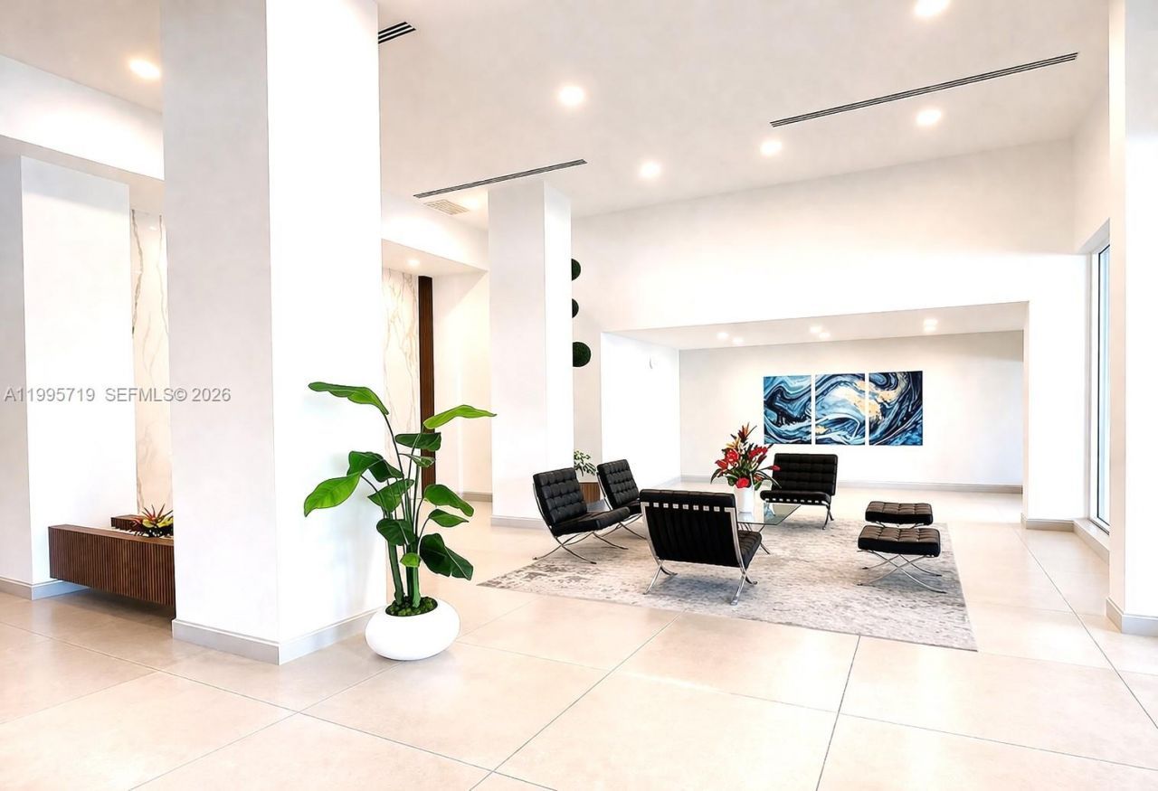 230 174th St, Unit 2404, Sunny Isles Beach, FL 33160 Photo