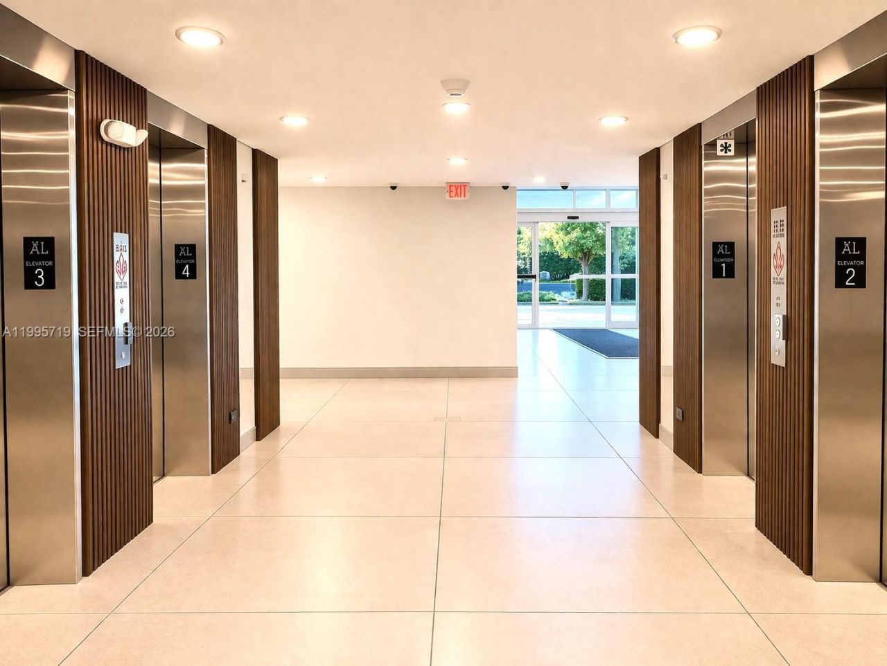 230 174th St, Unit 2404, Sunny Isles Beach, FL 33160 Photo