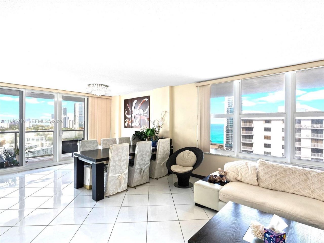 230 174th St, Unit 2404, Sunny Isles Beach, FL 33160 Photo