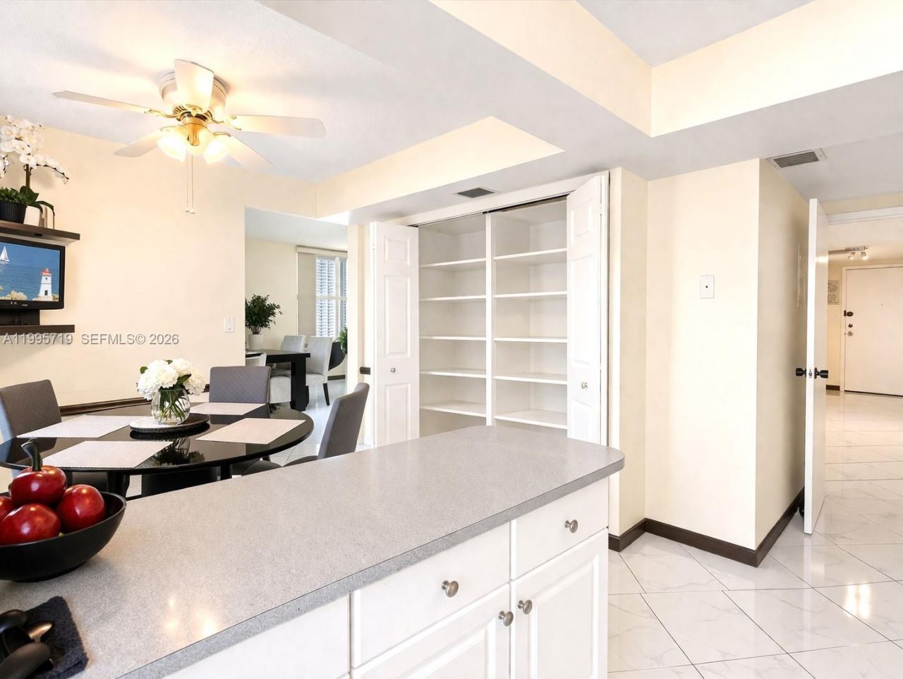 230 174th St, Unit 2404, Sunny Isles Beach, FL 33160 Photo