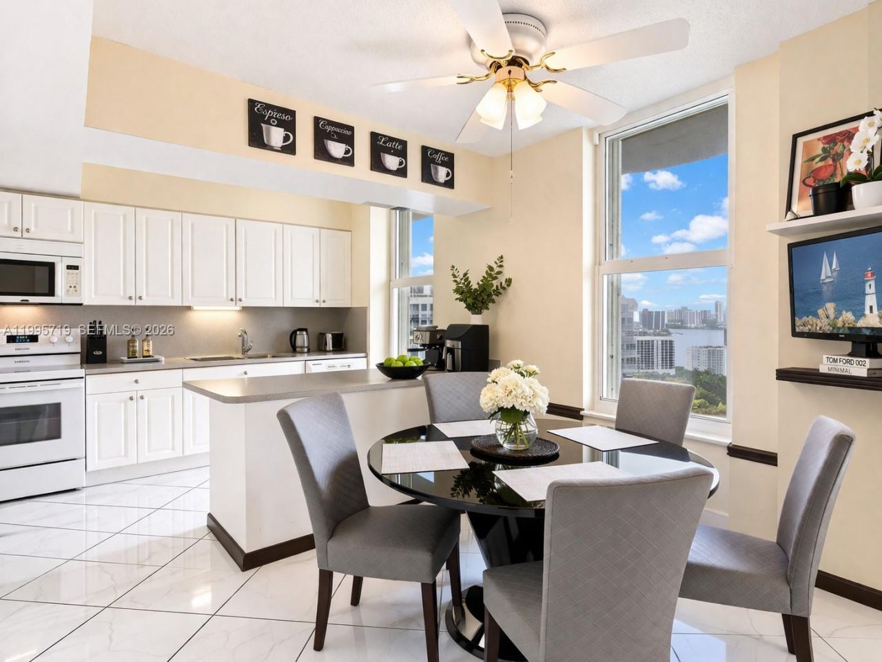 230 174th St, Unit 2404, Sunny Isles Beach, FL 33160 Photo