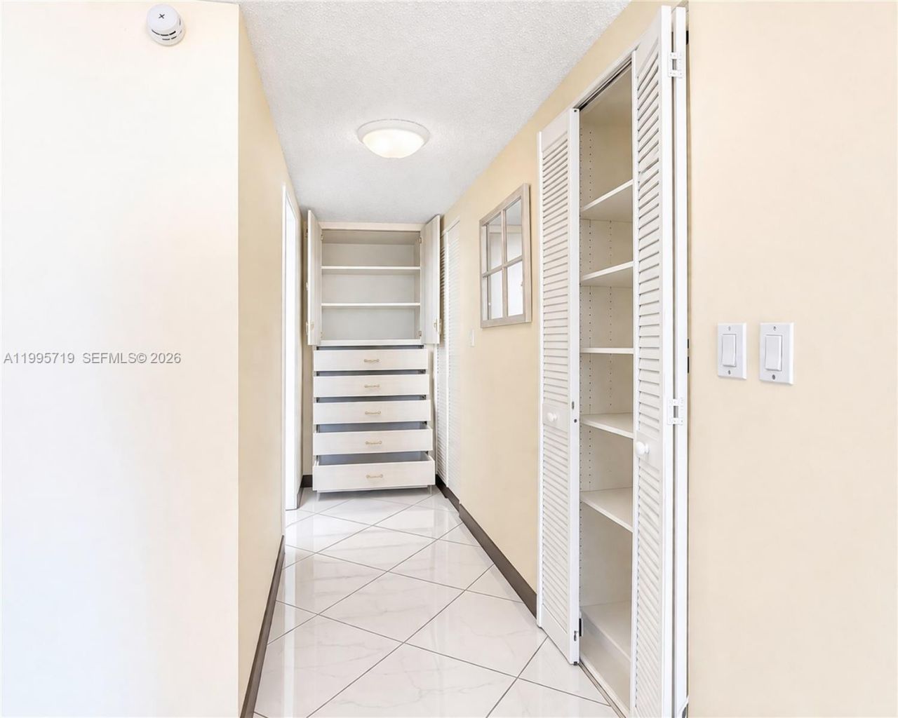 230 174th St, Unit 2404, Sunny Isles Beach, FL 33160 Photo