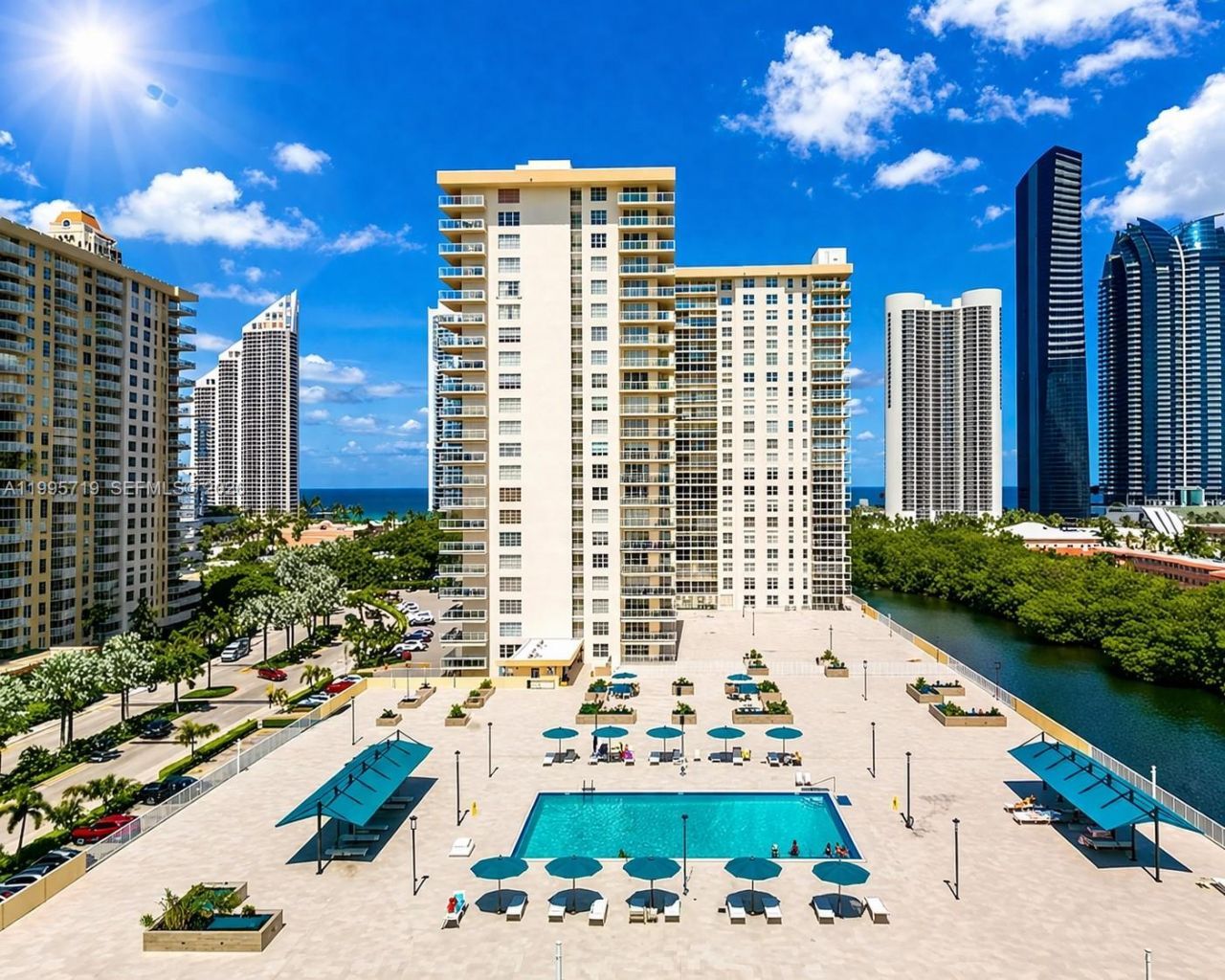 230 174th St, Unit 2404, Sunny Isles Beach, FL 33160 Photo